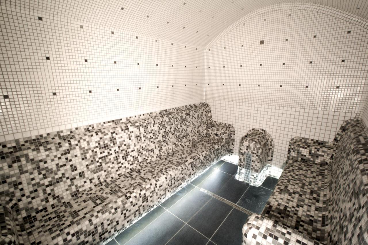 Wellness Hotel Katalin Gyenesdias Exterior photo