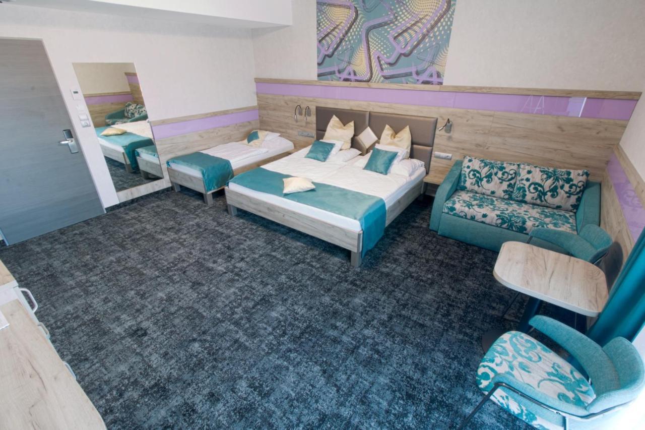 Wellness Hotel Katalin Gyenesdias Exterior photo